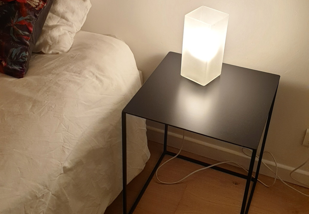 Table de chevet en acier noir MikadoHome